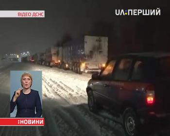 Снігопад, заметілі, ожеледиця – Україна в полоні негоди