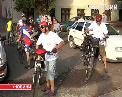 В Ужгороді стартував ветеранський велопробіг, присвячений 25-й річниці Незалежності України